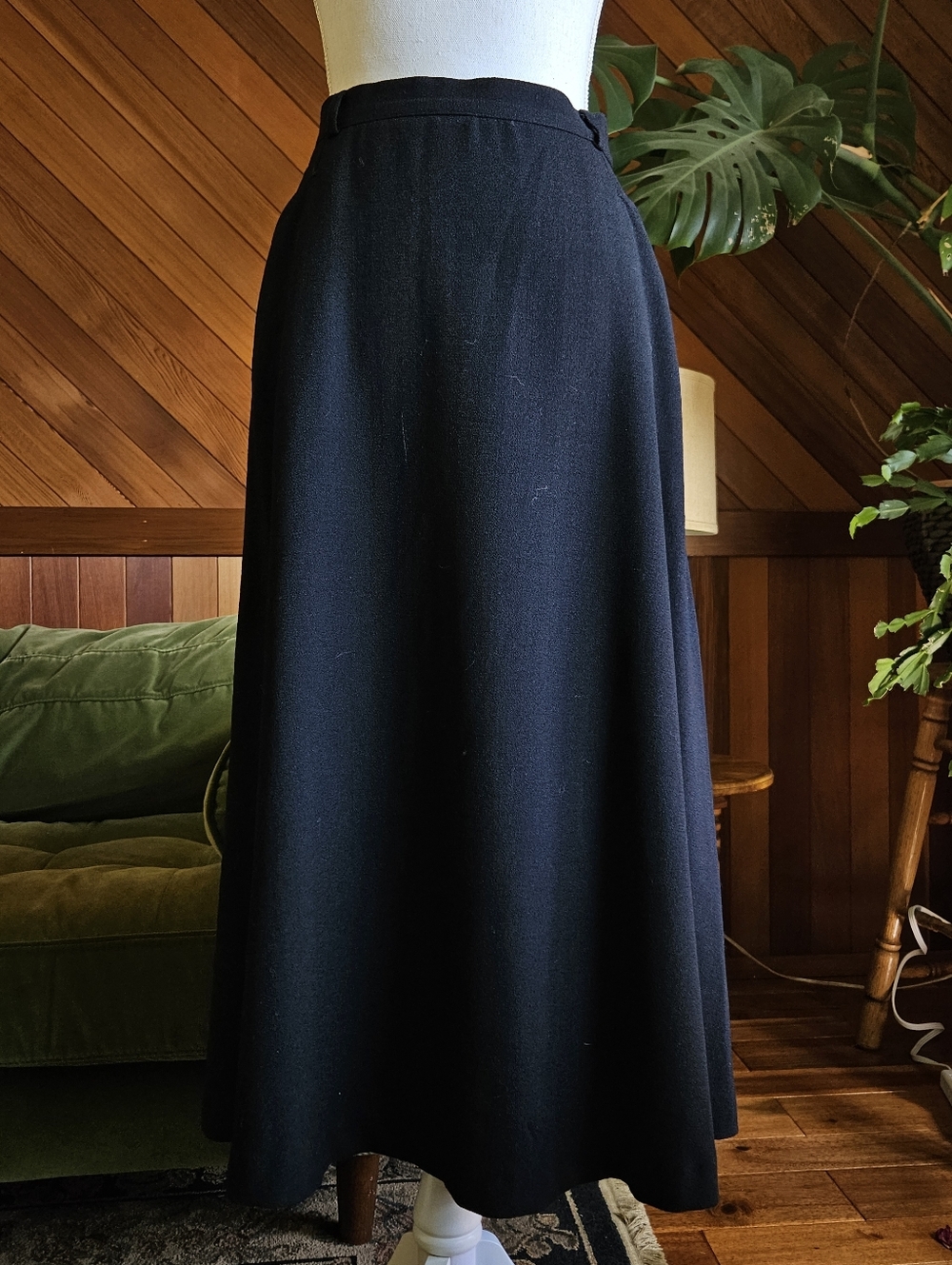 Vintage Jones New York Black Wool Midi Skirt Size 16